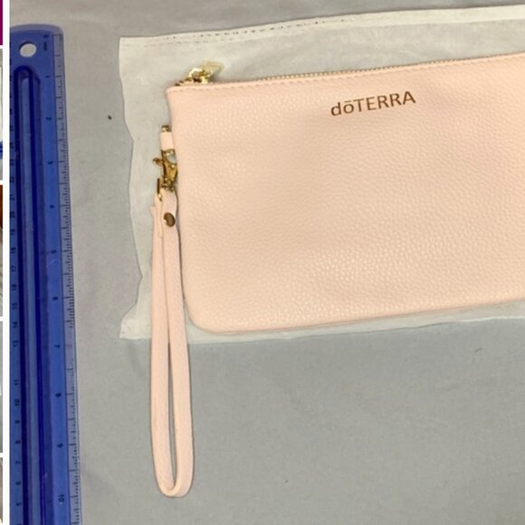 DoTERRA light pink oil wristlet - Picture 9 of 9